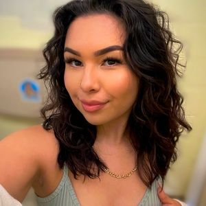 Meet your Posher, Esme